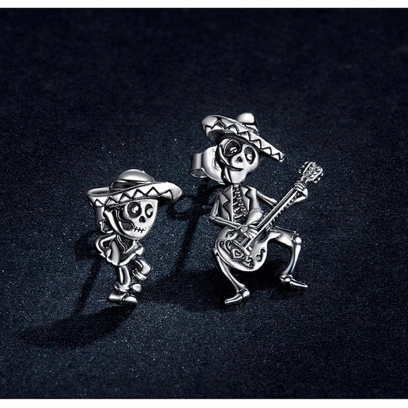 925 silver Stud Earrings for Women Skull Man with Guitar Jewelry Gift - Picture 5 of 9
